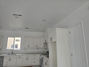 Building Photo - 10101 Crosby Ave