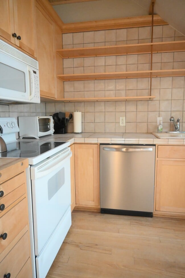 Foto del edificio - 1154 Cottage Rd