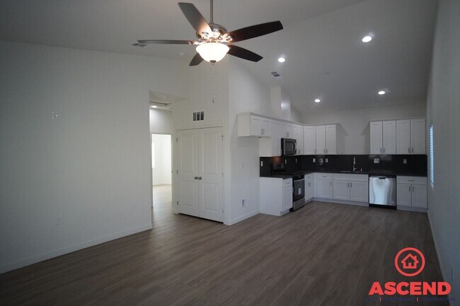 Foto del edificio - 8300 Grandy St