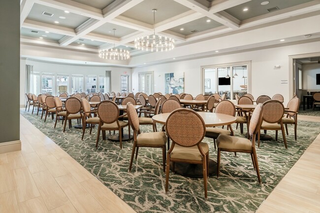 Comedor - The Alloro at University Groves
