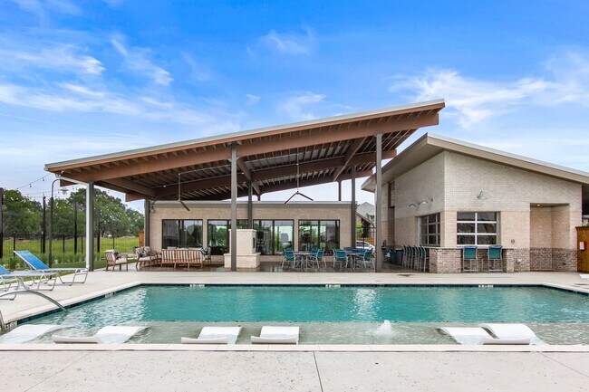 Building Photo - 1831 Azalea Dr