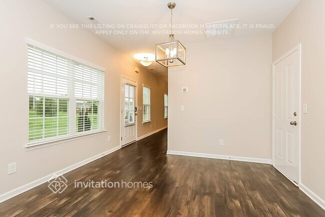 Building Photo - 201 Kinsale Dr