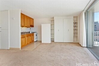 Building Photo - 750 Amana St