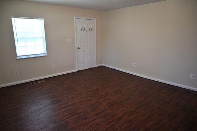 Foto del edificio - 6327 Cooper St