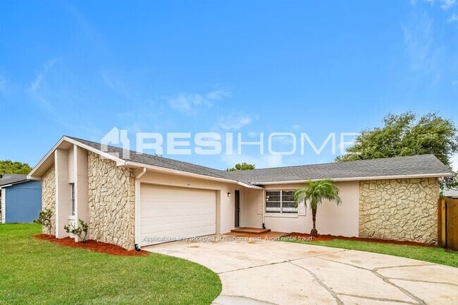 Building Photo - 2060 Las Palmas Cir