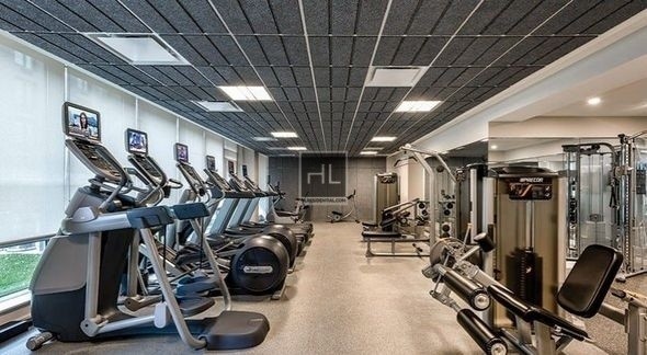 Foto del edificio - 250 N 10th St