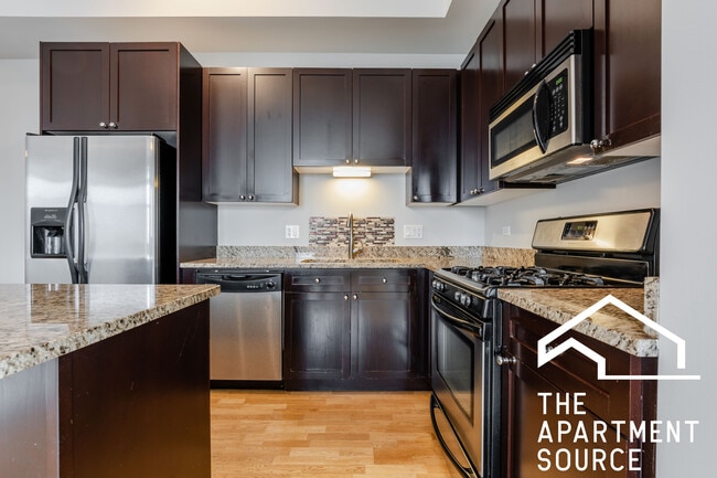 Photo - 1464 S Michigan Ave Apartment