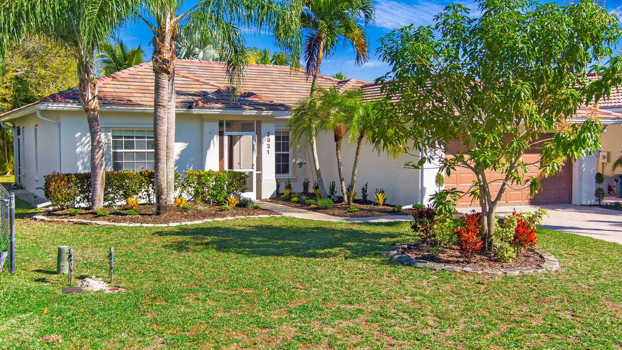 Primary Photo - 2921 Inlet Cove Ln E