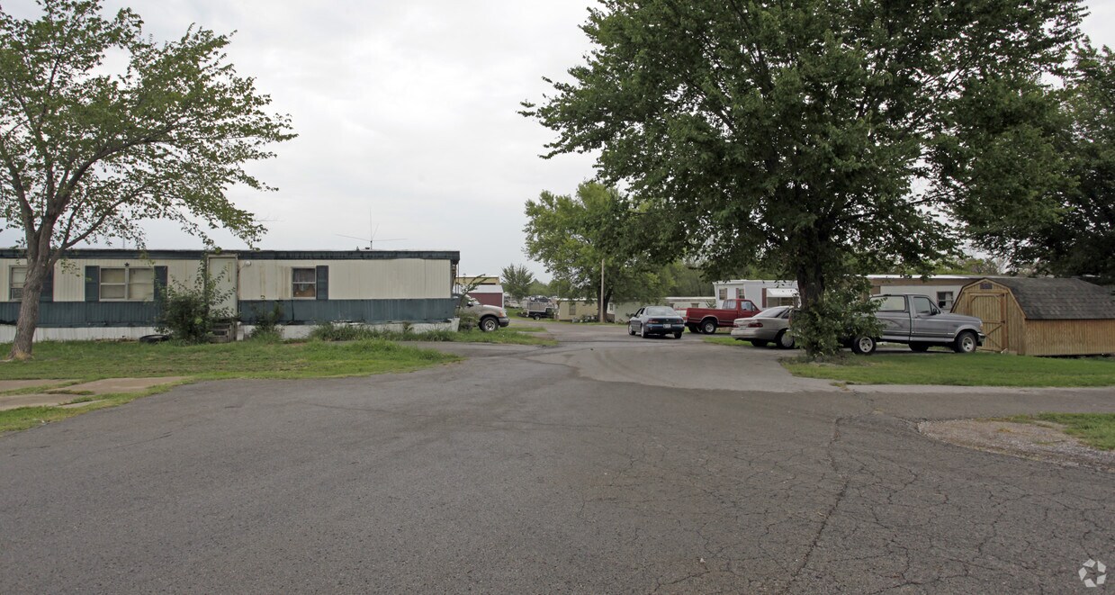 Building Photo - 1501 N 9th St