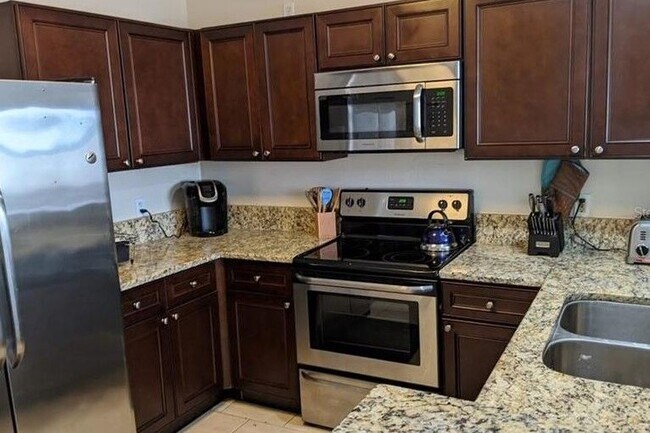 Building Photo - 11815 Branch Mooring Dr Tampa FL 33635