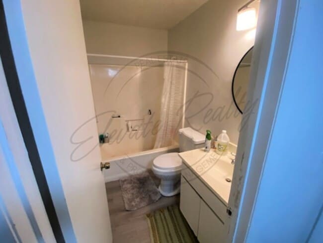 Building Photo - Roommate Wanted – Private Bedroom in 2-Bed...