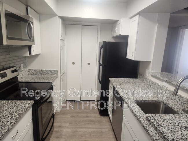 Building Photo - 4460 Perkinshire Ln