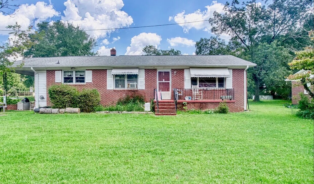 Foto principal - 501 Old Grove Rd