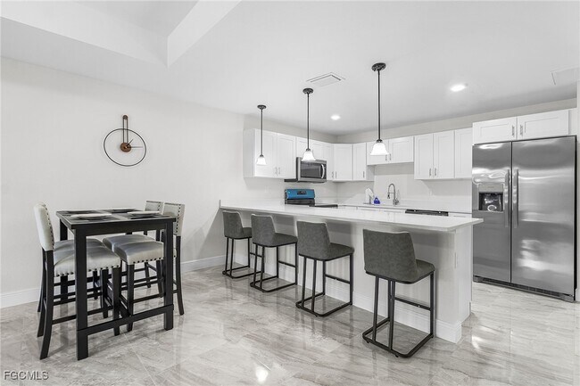 Foto del edificio - 903 Albany Ave