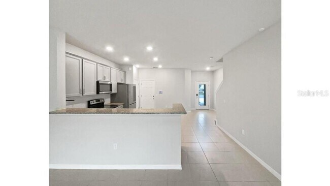 Foto del edificio - 3737 Plainview Dr