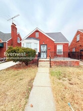 Building Photo - 17187 Rowe St