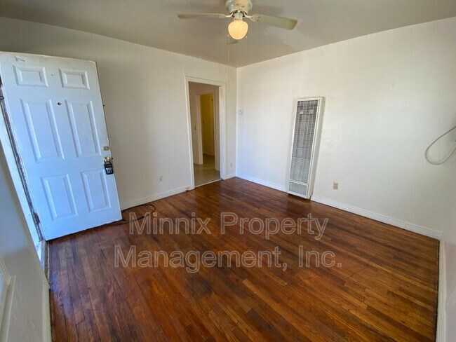 Building Photo - 1406 Portland