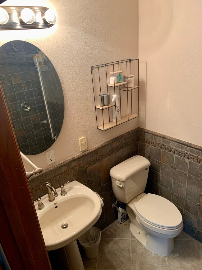 Foto del edificio - 3633 E 68th Ave