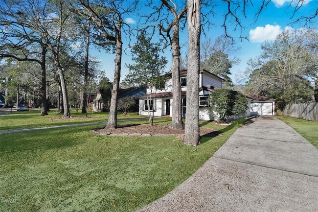 Building Photo - 2035 Round Spring Dr