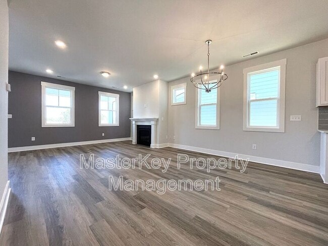 Foto del edificio - 312 Friendship Chapel Rd