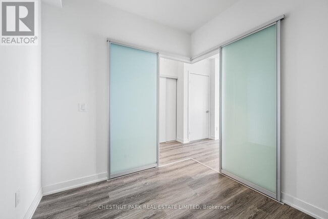 Photo du bâtiment - 2 David Eyer Rd