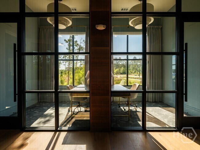Foto del edificio - 154 Heartwood Ave S