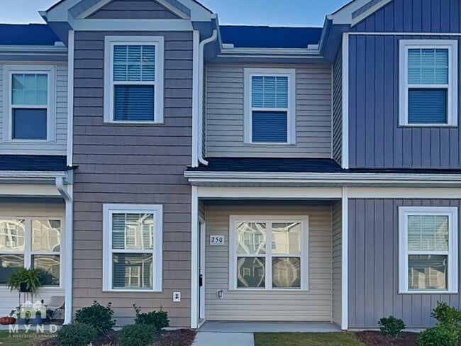 Building Photo - 250 Yorktown Ln