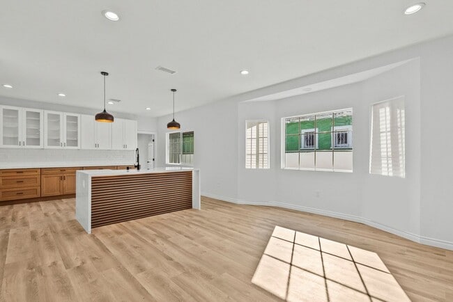 Foto del edificio - 3666 2nd Ave