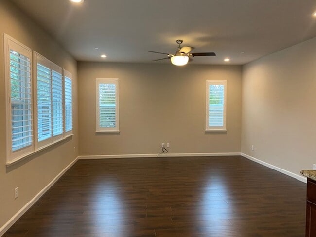 Building Photo - Immaculate Rocklin home- Available 4/15