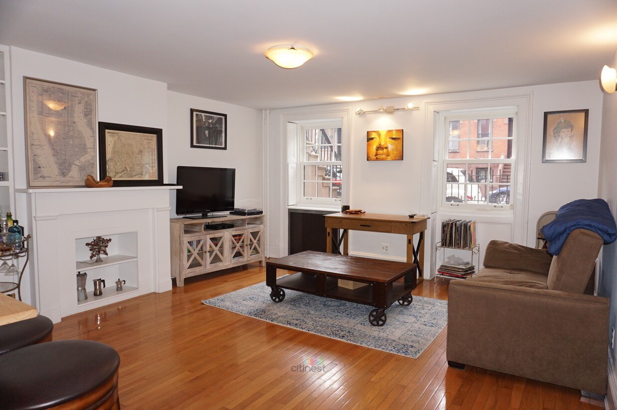 Foto principal - 483 Henry St