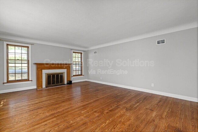 Foto del edificio - 524 Gerald Pl