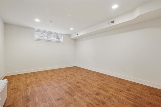 Foto del edificio - 1505 Master St