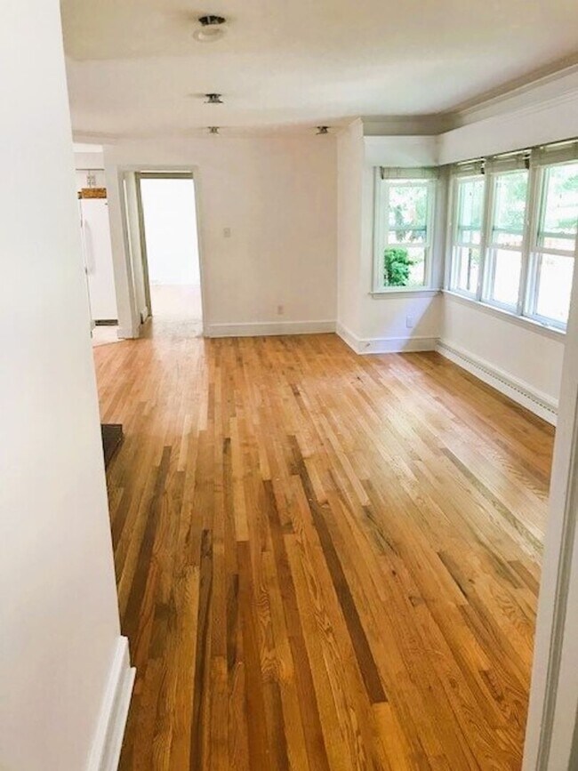 Foto del edificio - Coming Beginning of June!-Beautiful Home for Rent