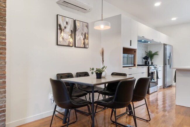 Comedor - 1238 Butterfield Way