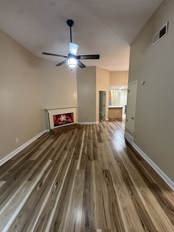 Foto del edificio - 1844 Eagle Shore Dr