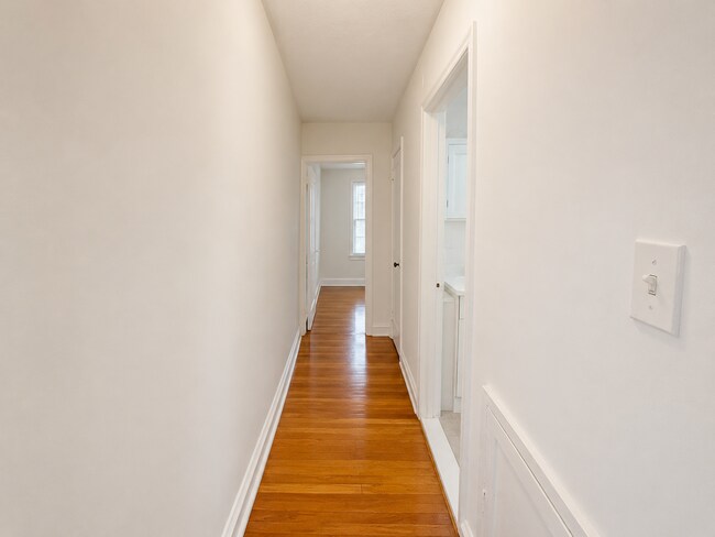 Foto del edificio - 8239 Williams Ave