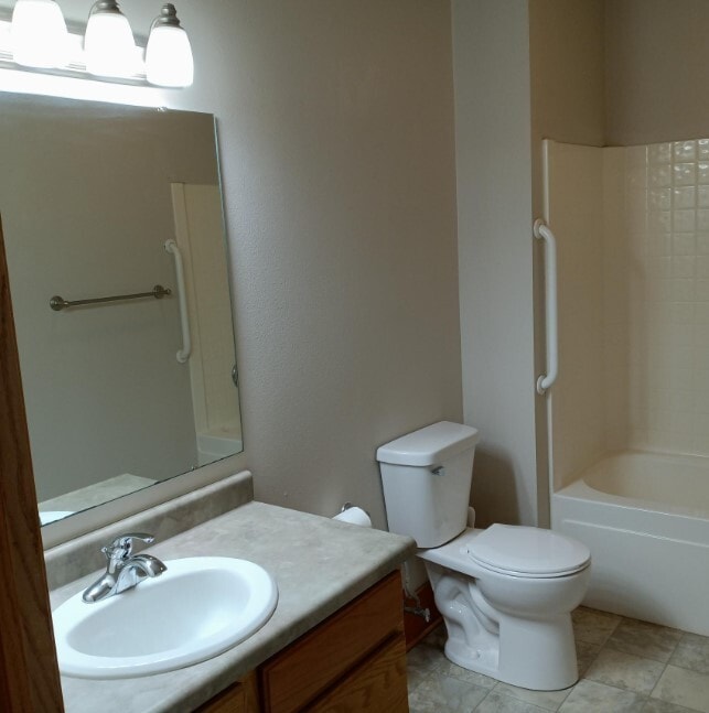 Building Photo - 1577 Stafford Pl