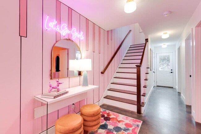 Foto del edificio - 2826 Hutson Ave