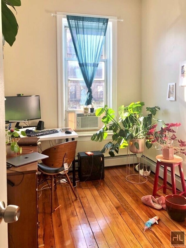 Primary Photo - BAINBRIDGE STREET