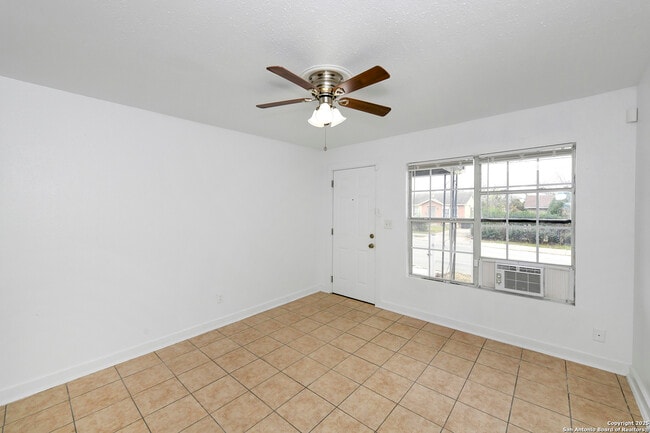 Foto del edificio - 1731 E Carson St