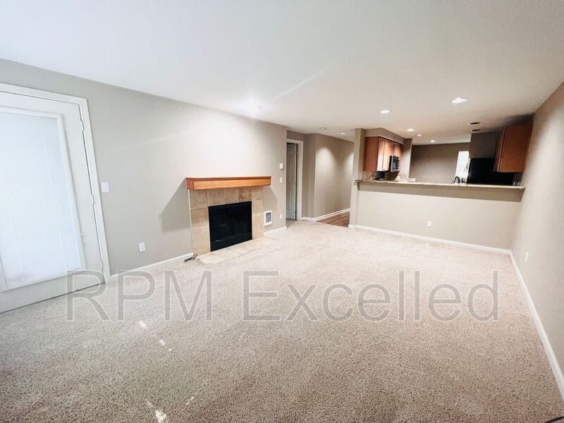 26339 116th Ave SE Unit I103, Kent, WA 98030 Condo for Rent in Kent