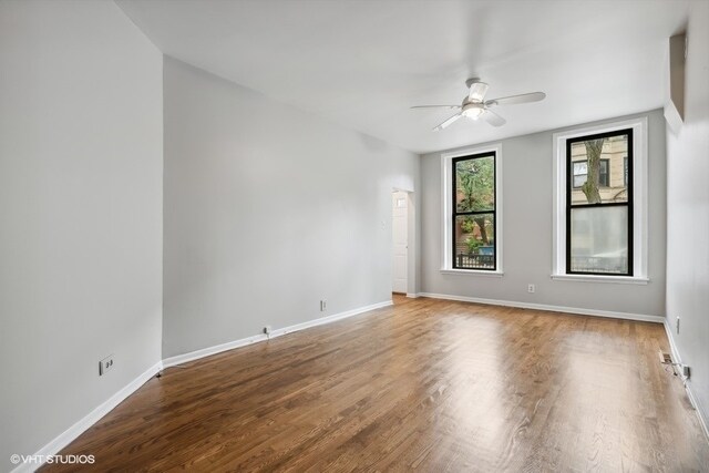 Foto del edificio - 1439 W Lexington St