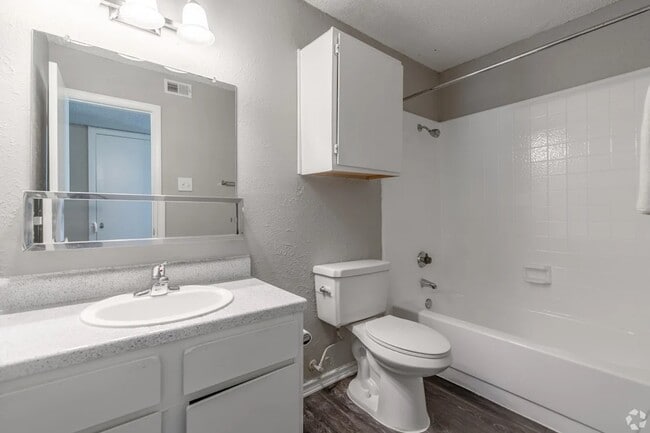 Foto del edificio - 1000 River Bend Dr