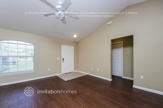 Building Photo - 599 Koala Dr