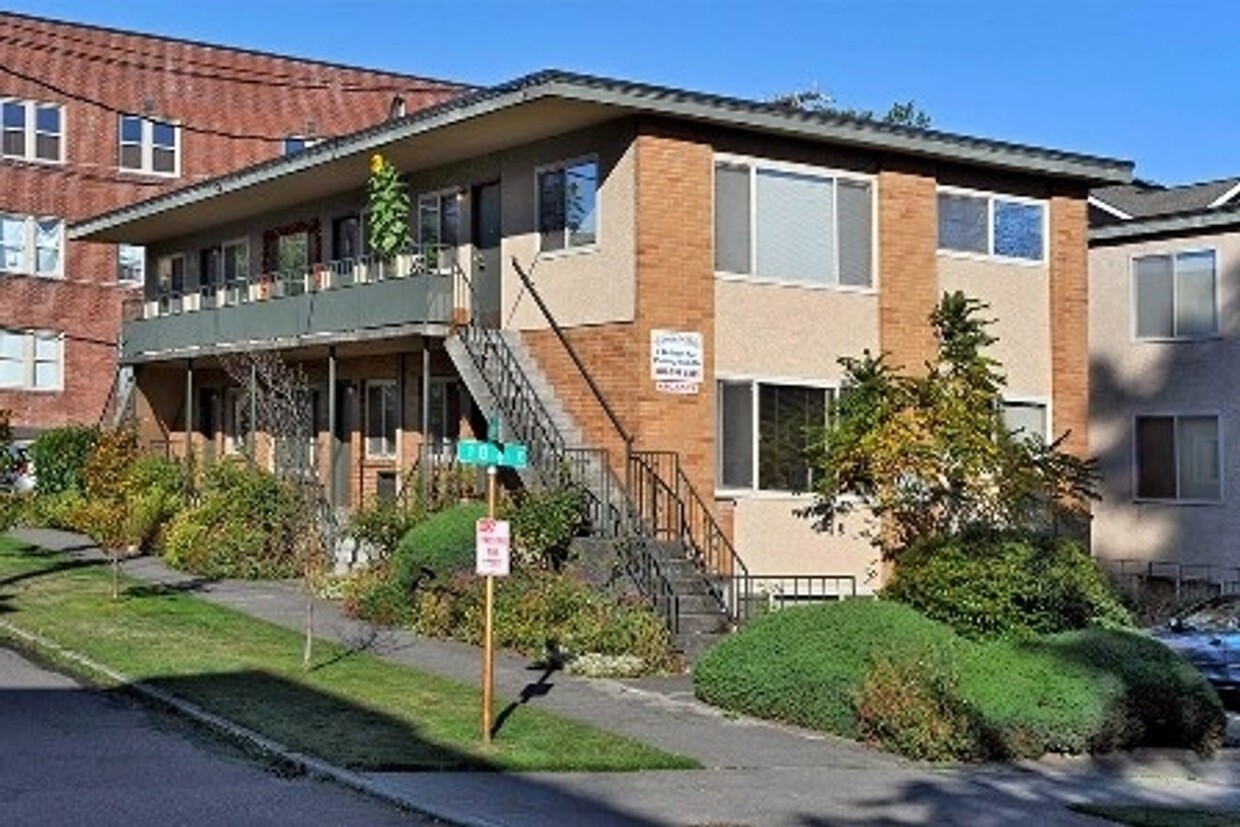 Building Photo - St Johns Court