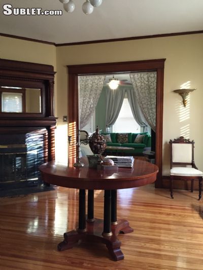 Primary Photo - 124 Forest St