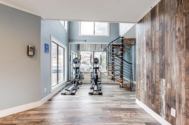 Building Photo - Elevate Twenty Three