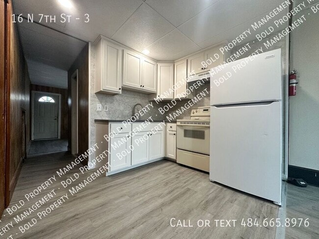 Building Photo - 16 N 7th St