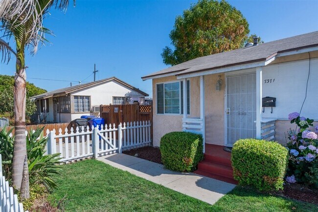 Foto del edificio - 7369-7371 Fulton St, San Diego, CA 92111