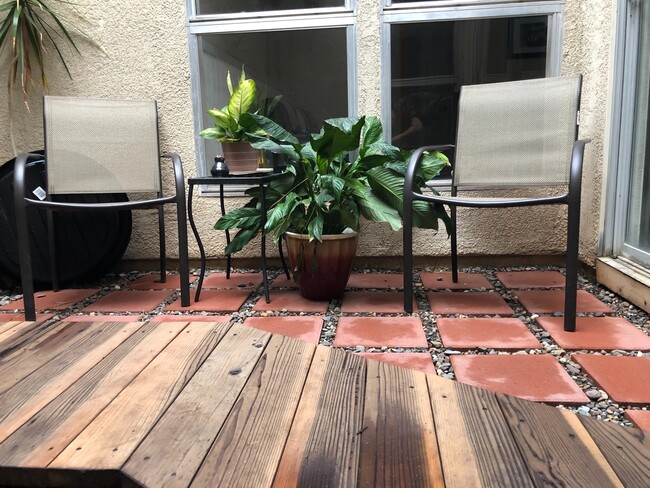 Building Photo - 2301 N 87th Way